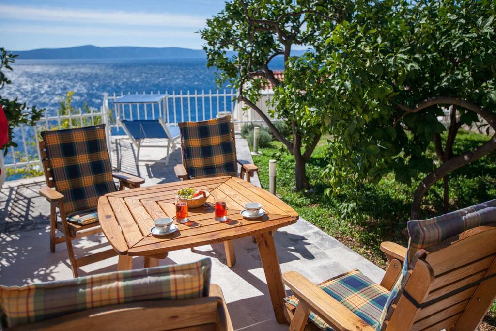 Holiday Home Luma Podgora Rom bilde